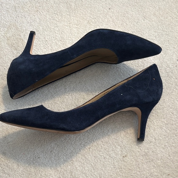 Suede Pumps - Picture 4 of 6